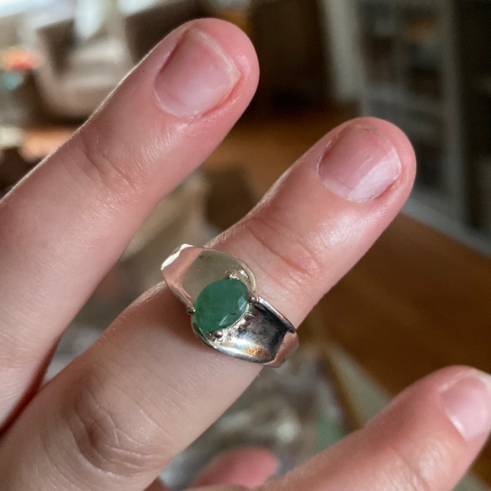 Emerald and sterling silver cocktail ring. Sz. 6
